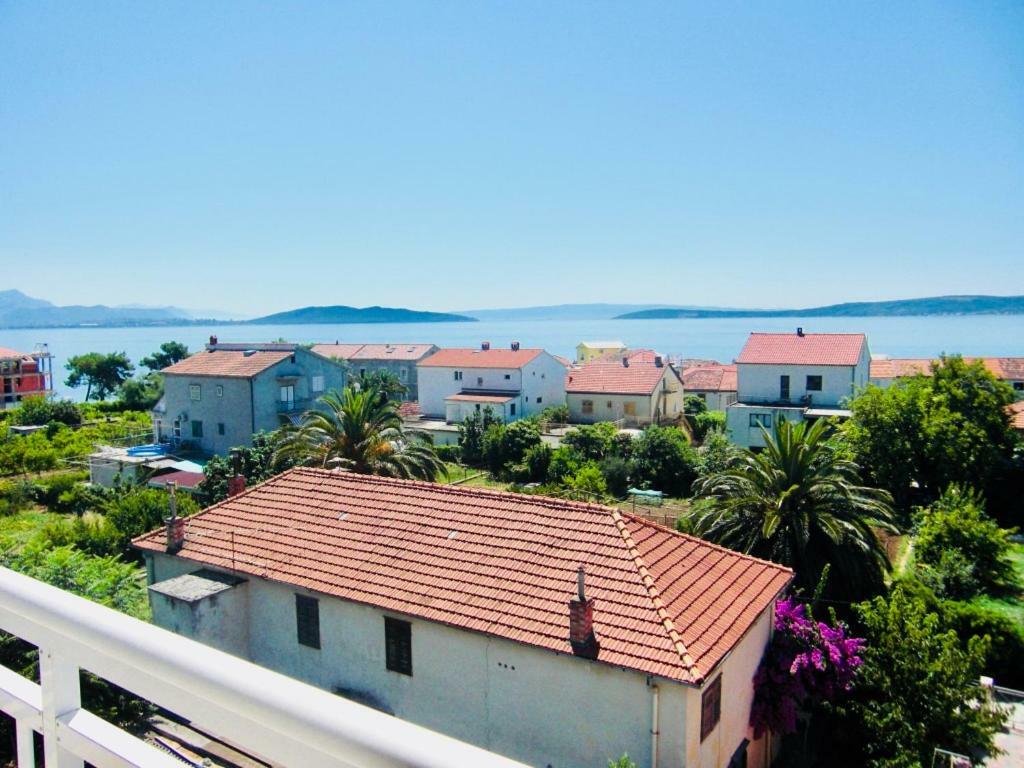 Apartments Ruza Kastela Bagian luar foto